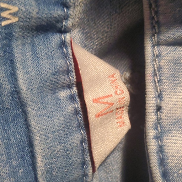 Laurie Felt Mom Jeans - Picture 15 of 15